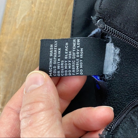 Holloway black & red 1/4 zip pullover athletic LS top, L - Picture 6 of 10